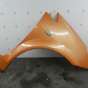 156. 2003 CITROEN C3 PLURIEL CONVERTIBLE. DRIVER SIDE WING IN ORANGE