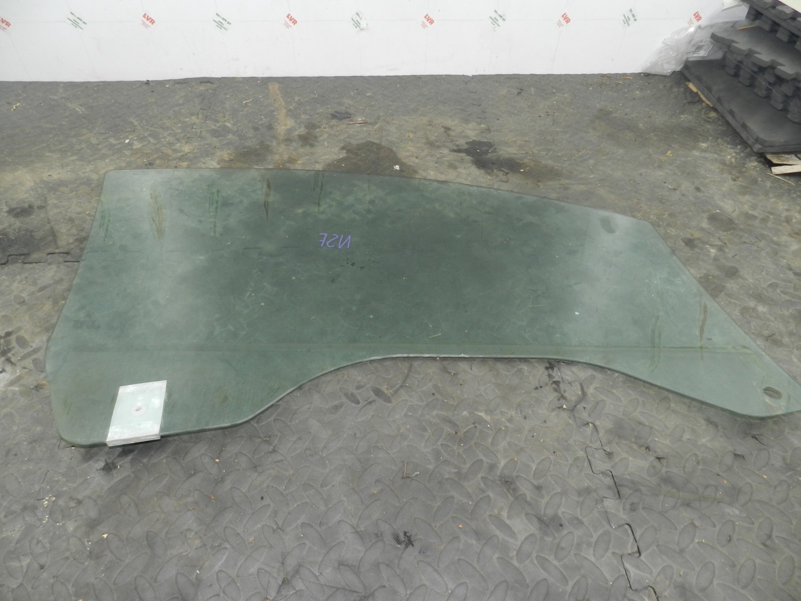 156. 2003 CITROEN C3 PLURIEL CONVERTIBLE. PASSENGER SIDE FRONT WINDOW GLASS - Image 2