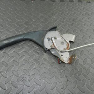 (145) 2003 TOYOTA RAV 4 MK2. HANDBRAKE LEVER