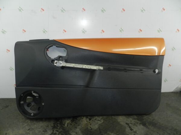156. 2003 CITROEN C3 PLURIEL CONVERTIBLE. DRIVER SIDE DOOR CARD