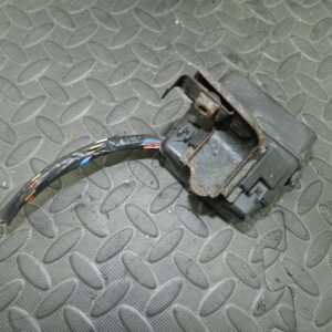 (145) 2003 TOYOTA RAV 4 MK2. RELAY AND FUSE BOX BOARD
