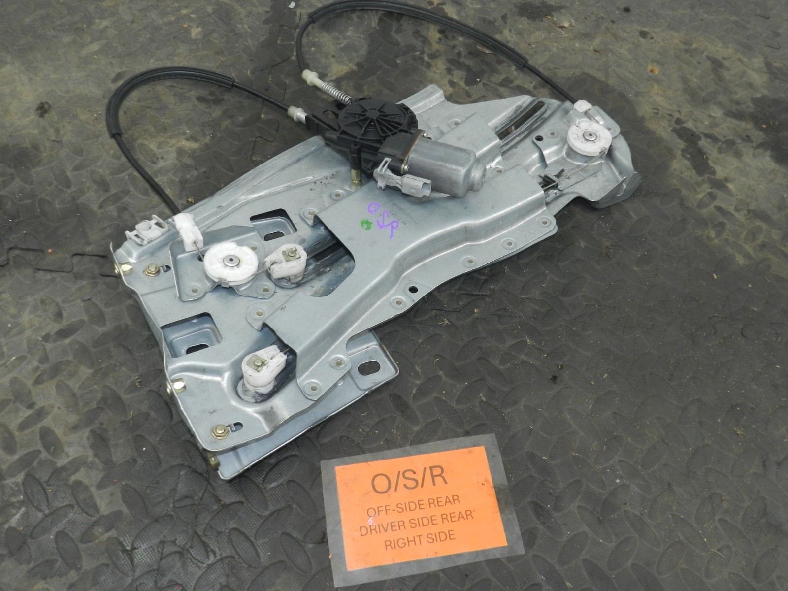 156. 2003 CITROEN C3 PLURIEL CONVERTIBLE. DRIVER SIDE REAR WINDOW REGULATOR