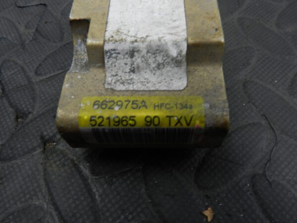 (160) 2000 AUDI TT QUATTRO 8N. AC AIR CON CONNECTOR MOUNT - Image 4