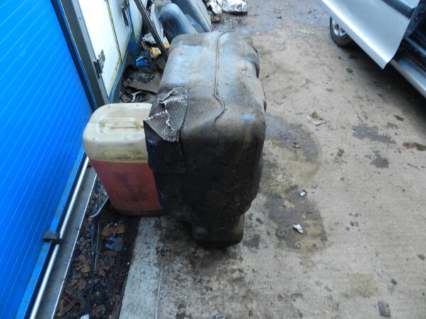 154. 2003 LAND ROVER DISCOVERY 2 TD5. DIESEL FUEL TANK - Image 3