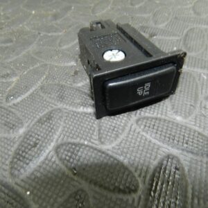 (145) 2003 TOYOTA RAV 4 MK2. IDLE UP SWITCH BUTTON