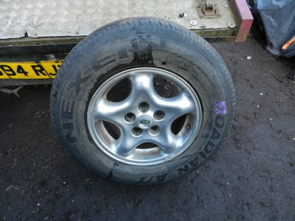 155 1999 LAND ROVER DISCOVERY 2 4.0 V8. SET OF ALLOY WHEELS - Image 7