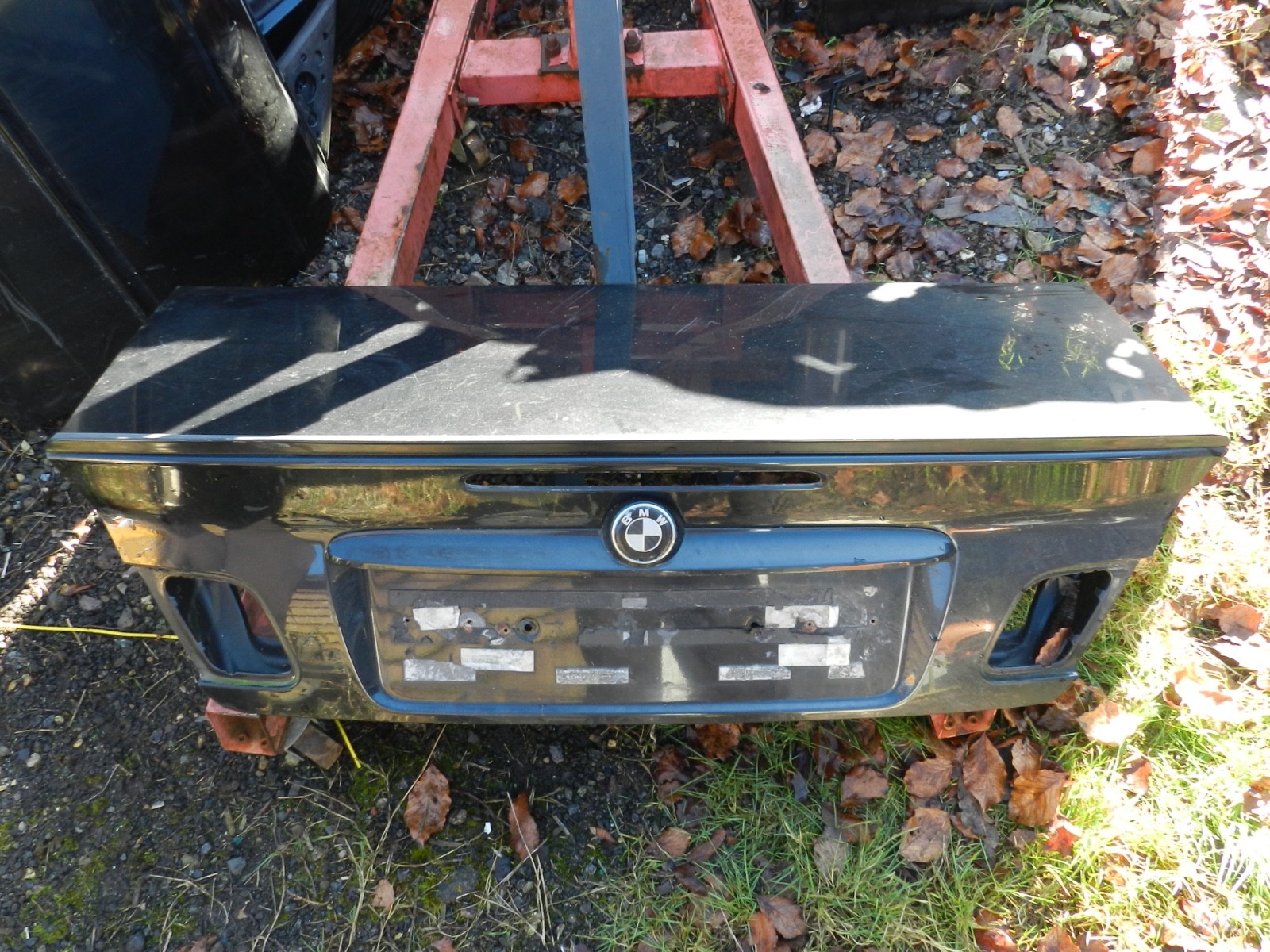 143. 2003 BMW E46 318Ci CONVERTIBLE. BOOT LID TAIL GATE IN BLACK