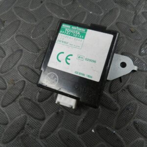 (145) 2003 TOYOTA RAV 4 MK2. RECIEVER DOOR CONTROL ECU MODULE 89741-42151