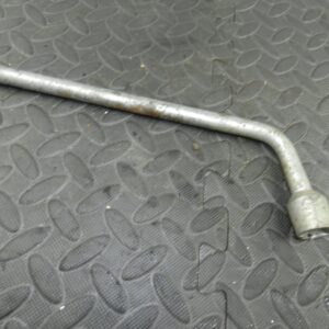 (145) 2003 TOYOTA RAV 4 MK2. WHEEL NUT BRACE BREAKER BAR