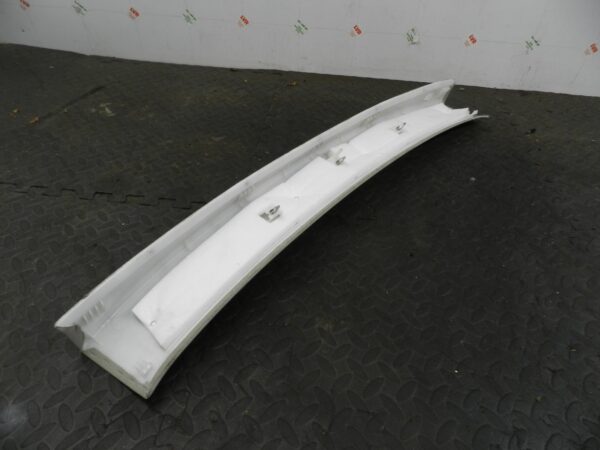 159. 2010 AUDI Q7 S LINE. REAR ROOF TRIM4L0867839 - Image 3