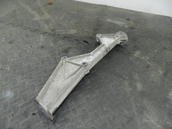 (160) 2000 AUDI TT QUATTRO 8N. REAR DIFFERENTIAL DIFF MOUNT BRACKET - Image 3
