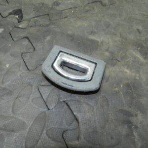 (160) 2000 AUDI TT QUATTRO 8N. BOOT TIE DOWN LUGGAGE