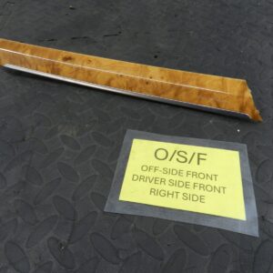 159. 2010 AUDI Q7 S LINE. DRIVER SIDE FRONT DOOR CARD WOOD TRIM