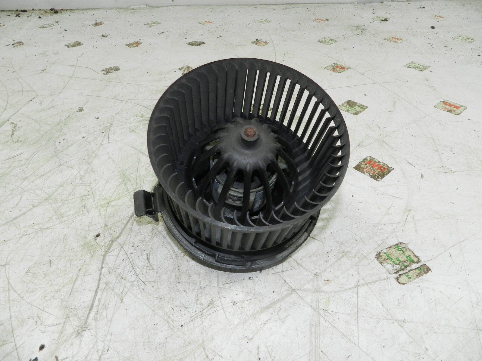 (126) RENAULT CLIO MK3 FACELIFT. HEATER BLOWER FAN MOTOR