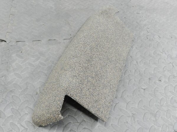 159. 2010 AUDI Q7 S LINE. PASSENGER SIDE SEAT CARPET TRIM