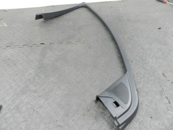 159. 2010 AUDI Q7 S LINE. PASSENGER SIDE FRONT DOOR SURROUND TRIM - Image 2