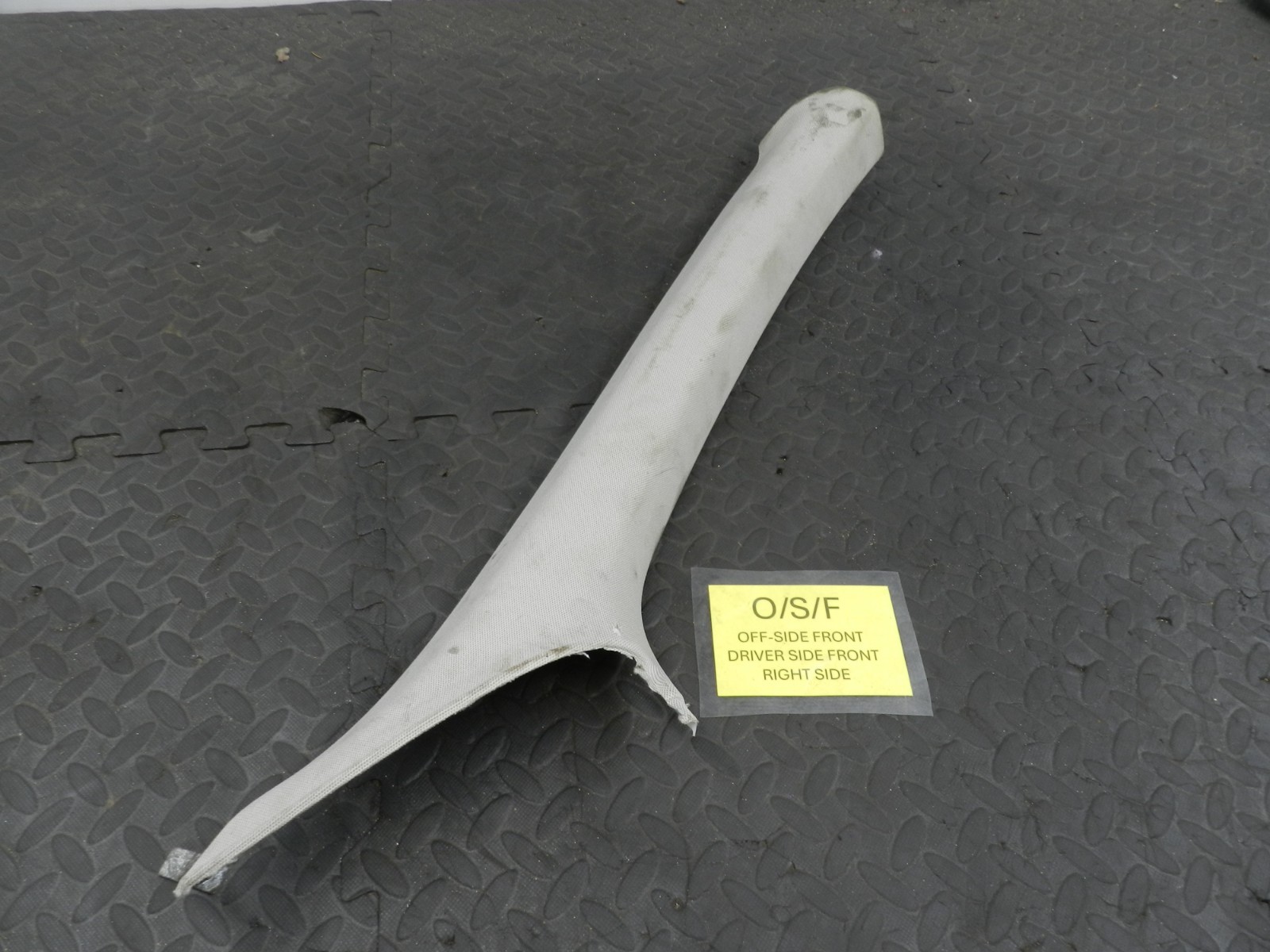 159. 2010 AUDI Q7 S LINE. DRIVER SIDE FRONT A PILLAR TRIM