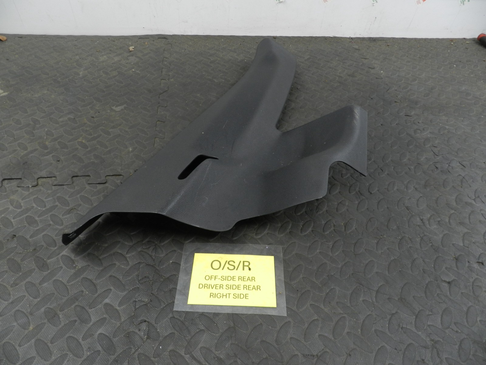 159. 2010 AUDI Q7 S LINE. DRIVER SIDE REAR SEAT SIDE TRIM