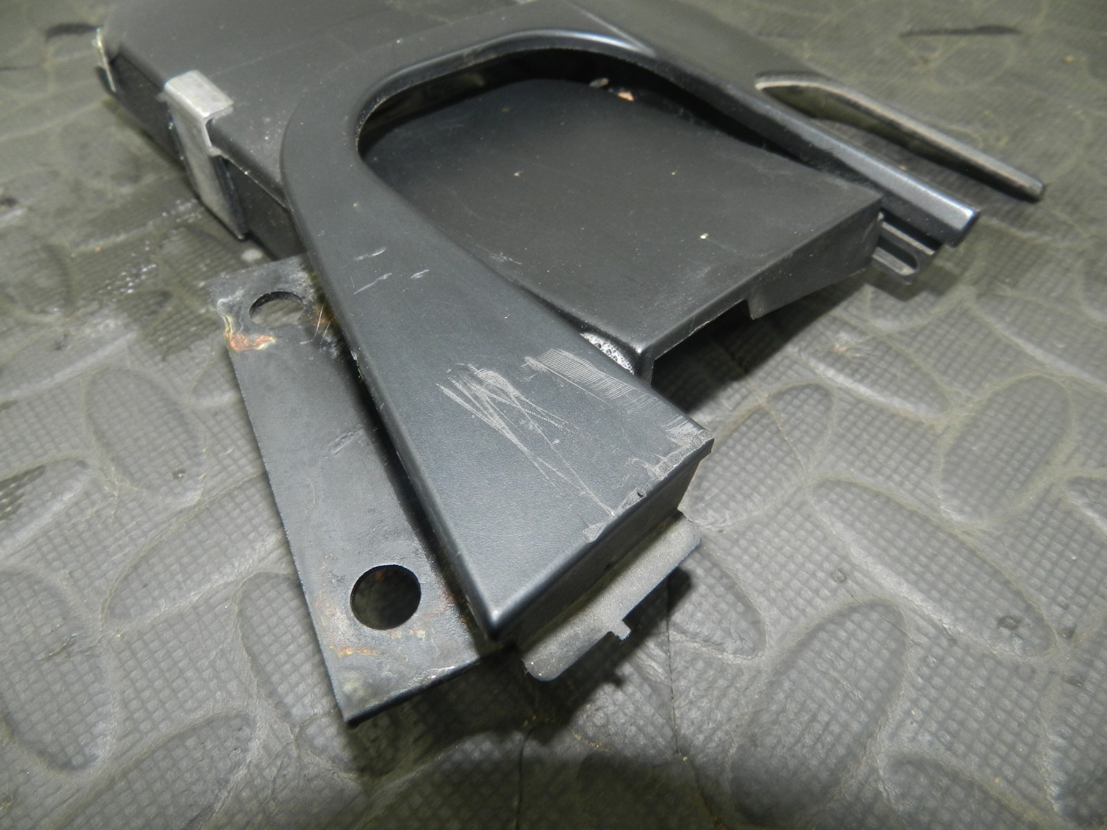 157. 1997 BMW 323I E36 CONVERTIBLE. DRIVER SIDE REAR SLIDING COVER 8163330 - Image 2