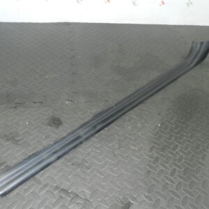 157. 1997 BMW 323I E36 CONVERTIBLE. DRIVER SIDE SILL TRIM 1977818