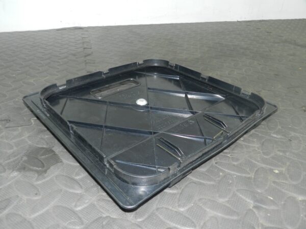 157 1997 BMW 323I E36 CONVERTIBLE REAR SEAT STORAGE POCKET LID SKI COVER 8163051 - Image 4