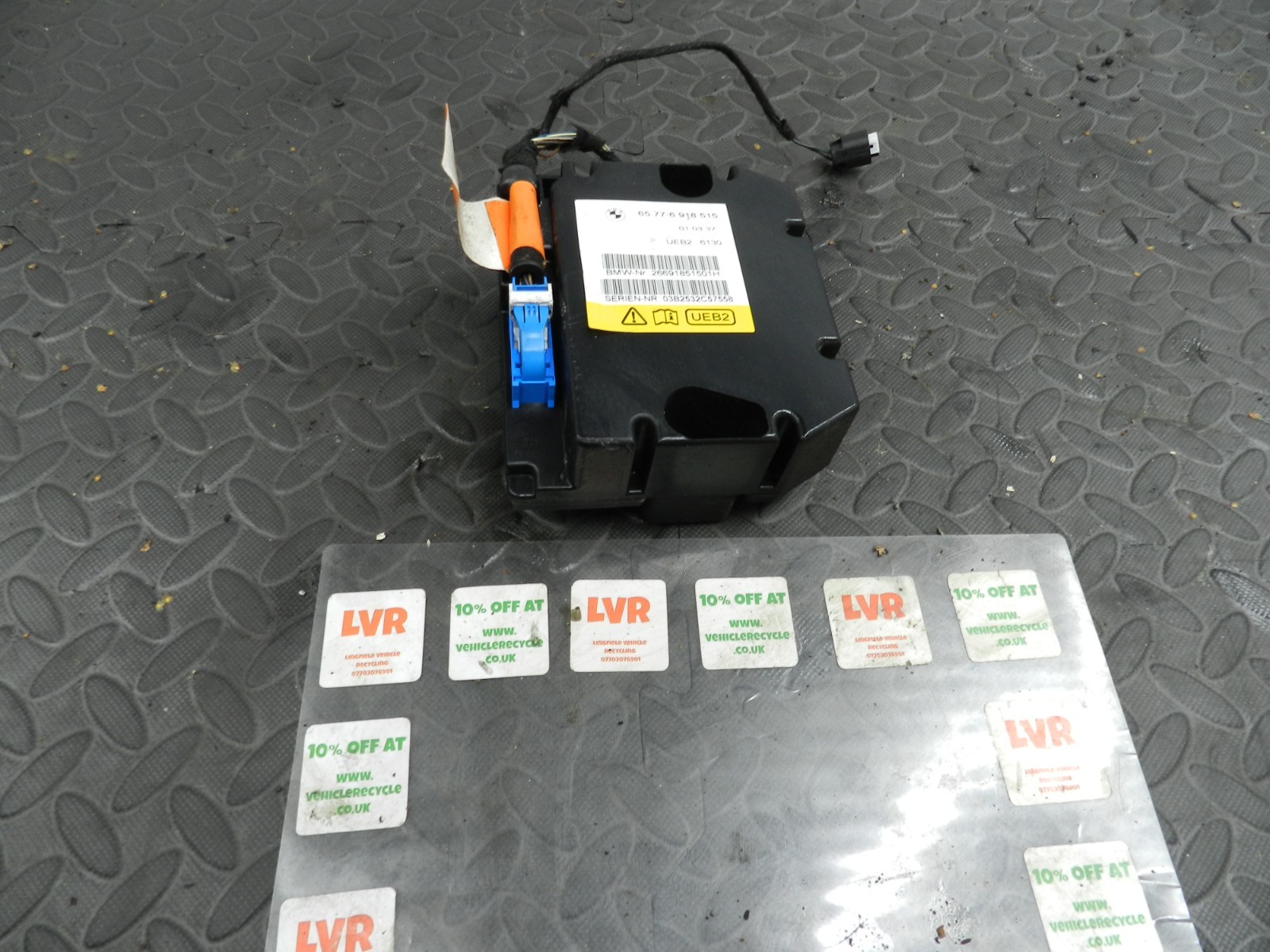 143. 2003 BMW E46 318Ci CONVERTIBLE. ROLL OVER MODULE SENSOR ECU 6918515