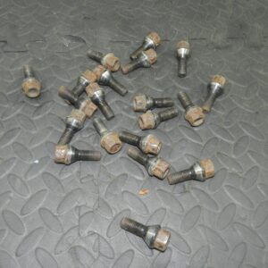 157. 1997 BMW 323I E36 CONVERTIBLE. 20x WHEEL NUTS