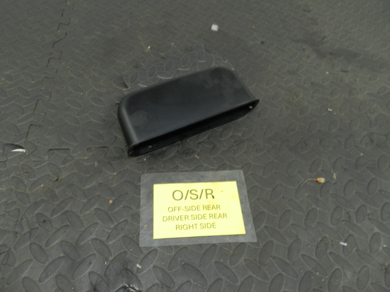 157. 1997 BMW 323I E36 CONVERTIBLE. DRIVER SIDE REAR HEAD REST ROLL OVER - Image 2