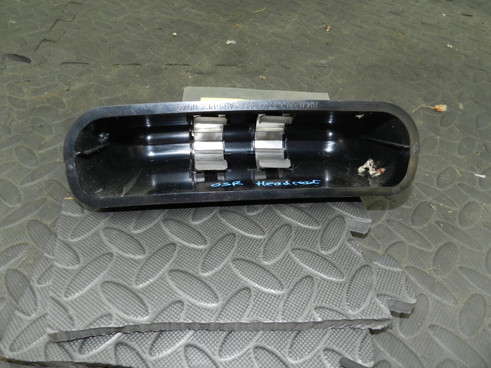 157. 1997 BMW 323I E36 CONVERTIBLE. DRIVER SIDE REAR HEAD REST ROLL OVER - Image 3