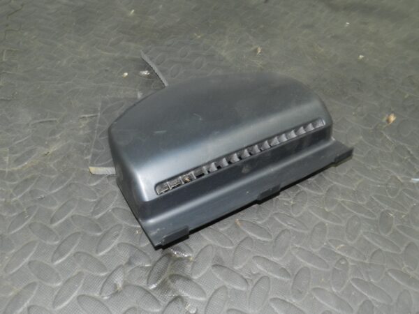 157. 1997 BMW 323I E36 CONVERTIBLE. REAR SEAT BELT TRIM 8163324 AIR VENT - Image 2