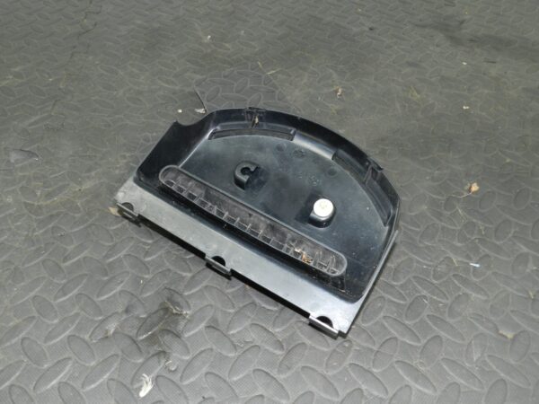 157. 1997 BMW 323I E36 CONVERTIBLE. REAR SEAT BELT TRIM 8163324 AIR VENT - Image 3