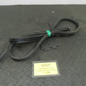 157. 1997 BMW 323I E36 CONVERTIBLE. PASSENGER SIDE DOOR RUBBER SEAL