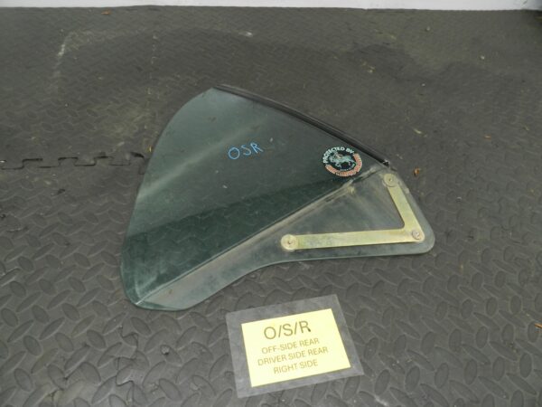 157. 1997 BMW 323I E36 CONVERTIBLE. PASSENGER SIDE REAR WINDOW GLASS