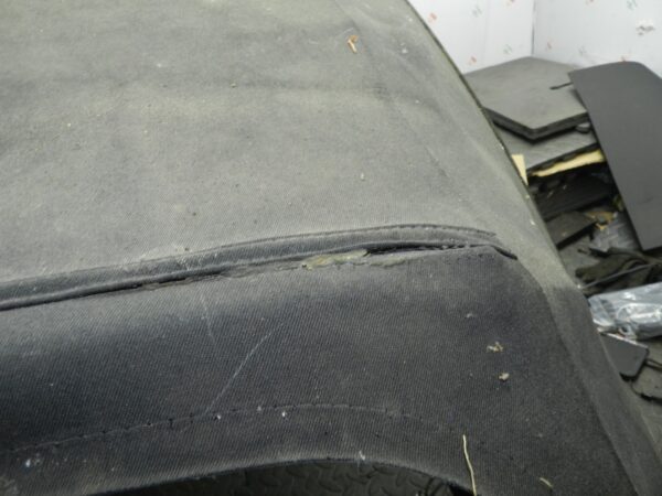 157. 1997 BMW 323I E36 CONVERTIBLE. CONVERTIBLE ROOF FABRIC NEEDS REPAIR - Image 5