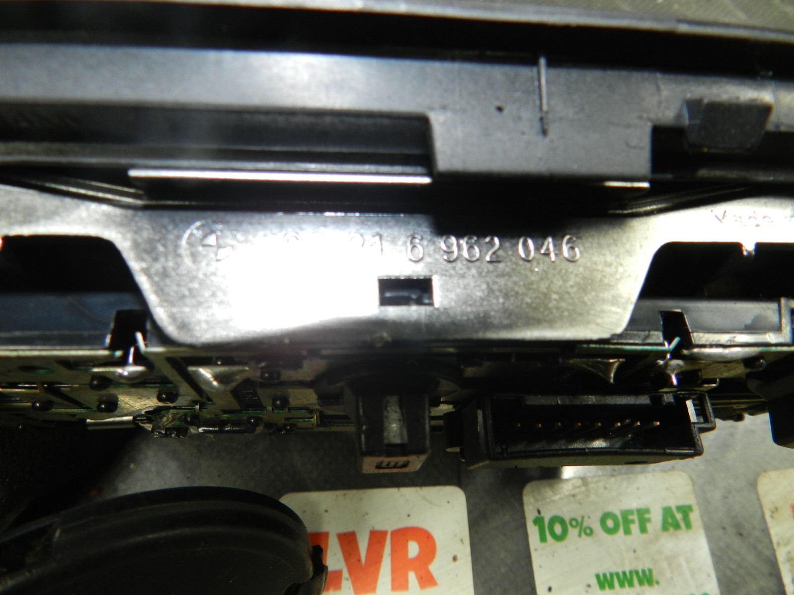 143. 2003 BMW E46 318Ci CONVERTIBLE. INTERIOR LIGHT 6962046 - Image 3