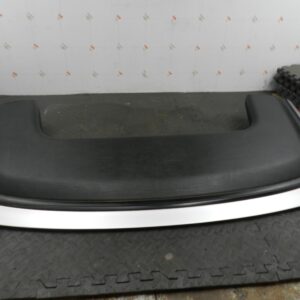 157. 1997 BMW 323I E36 CONVERTIBLE. CONVERTIBLE ROOF COVER LID IN SILVER