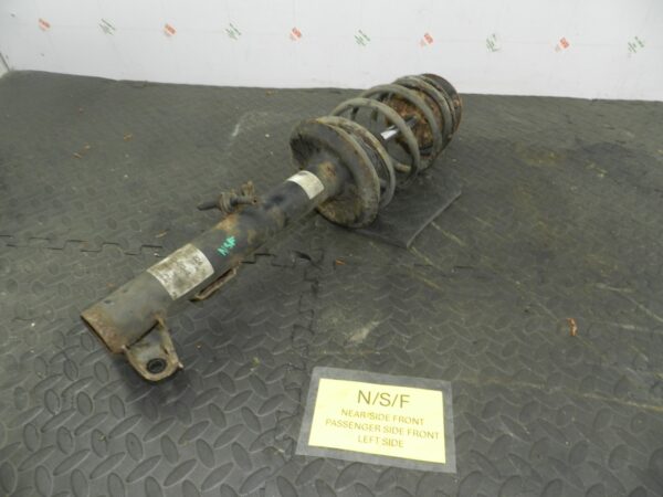 157. 1997 BMW 323I E36 CONVERTIBLE. PASSENGER SIDE FRONT SUSPENSION UNIT