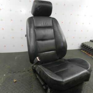 157. 1997 BMW 323I E36 CONVERTIBLE. PASSENGER SIDE BLACK LEATHER SEAT