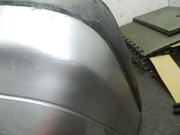 157. 1997 BMW 323I E36 CONVERTIBLE. REAR BUMPER IN SILVER NEEDS REPAINT - Image 9