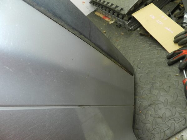 157. 1997 BMW 323I E36 CONVERTIBLE. REAR BUMPER IN SILVER NEEDS REPAINT - Image 10