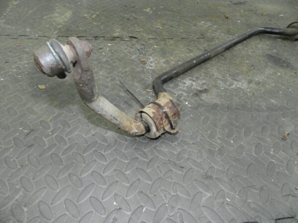 157. 1997 BMW 323I E36 CONVERTIBLE. FRONT ANTI ROLL BAR - Image 4