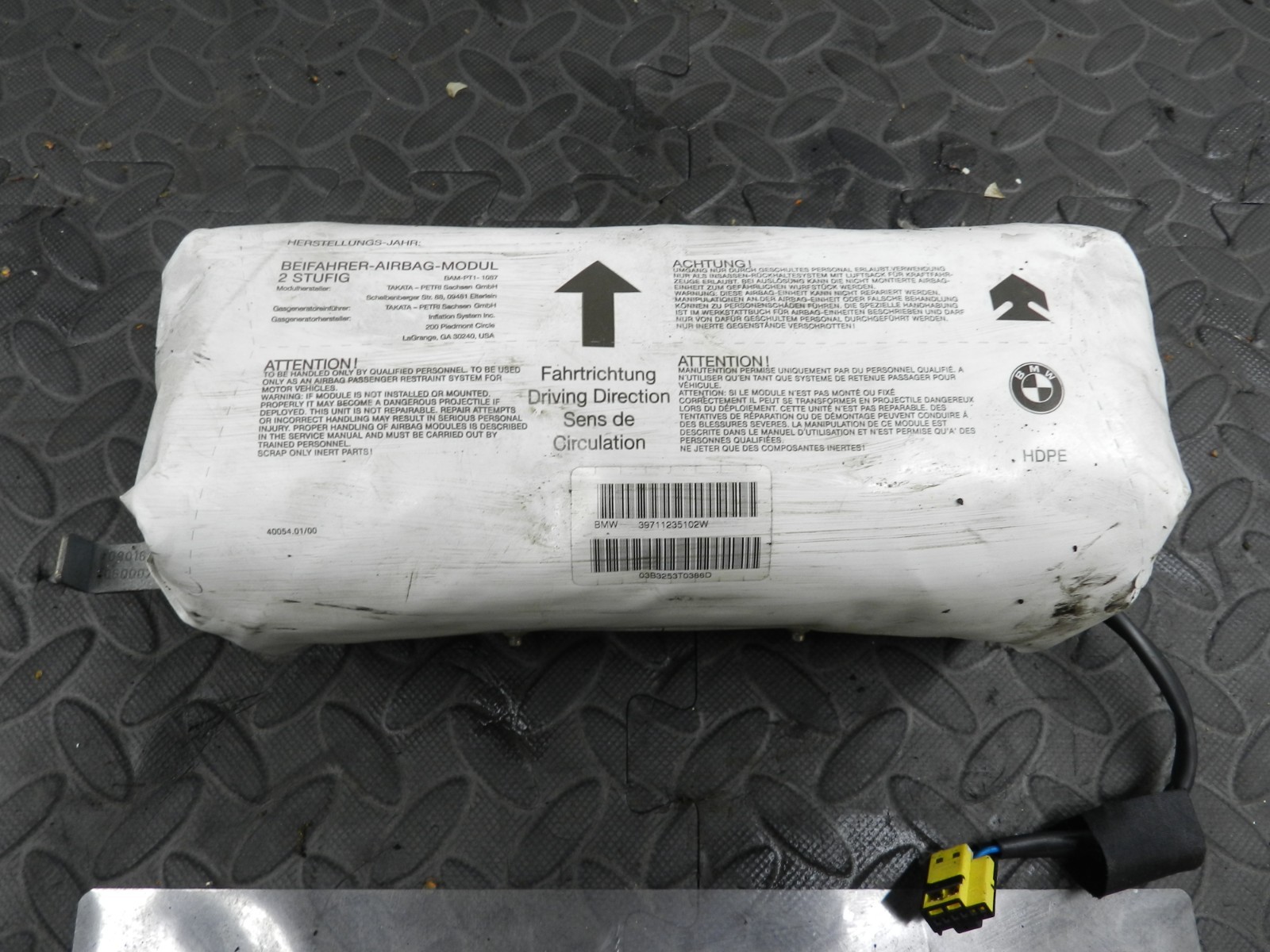 143. 2003 BMW E46 318Ci CONVERTIBLE. DASHBOARD PASSENGER SIDE AIRBAG - Image 2