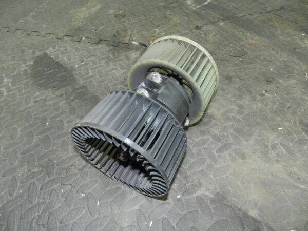 157. 1997 BMW 323I E36 CONVERTIBLE. HEATER BLOWER FAN MOTOR - Image 3