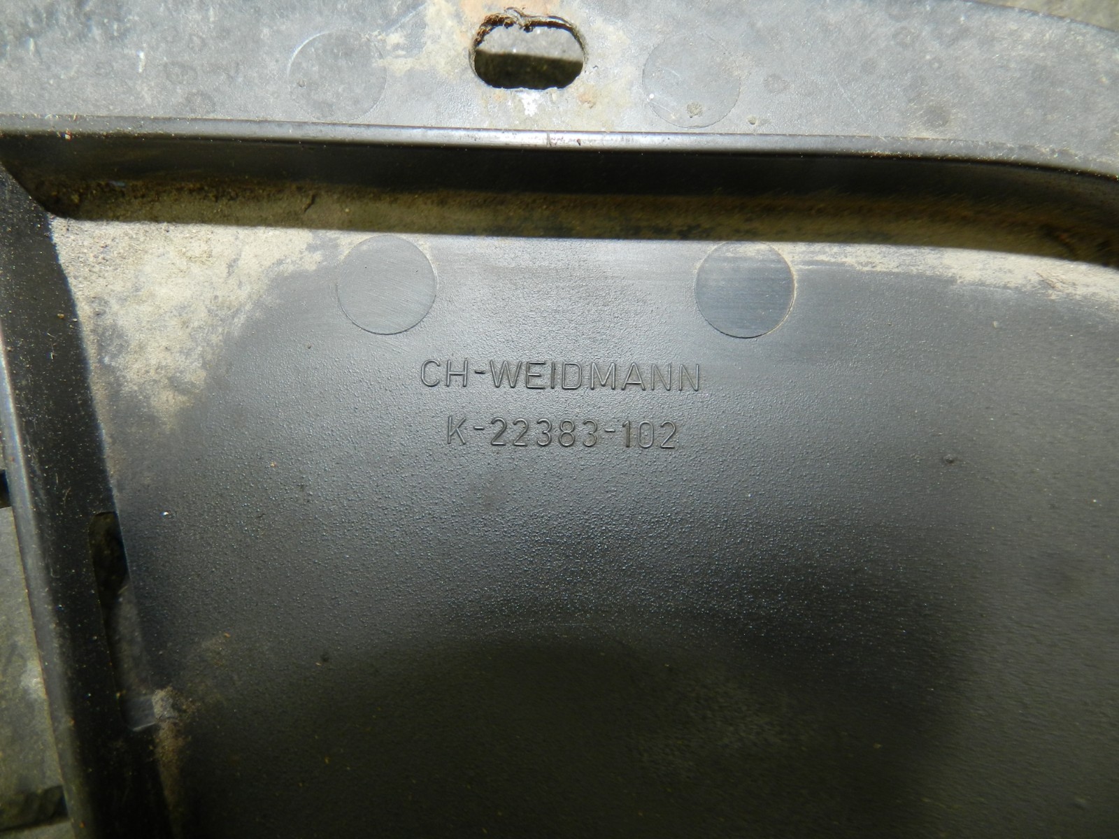 157. 1997 BMW 323I E36 CONVERTIBLE. PLASTIC TRIM 1977118 LOWER BUMPER COVER TRIM - Image 7