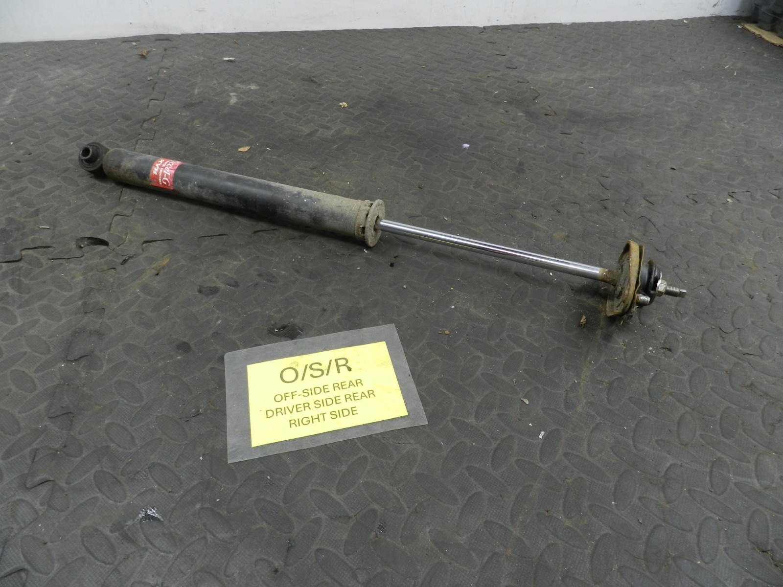 157. 1997 BMW 323I E36 CONVERTIBLE. DRIVER SIDE REAR SHOCK ABSORBER