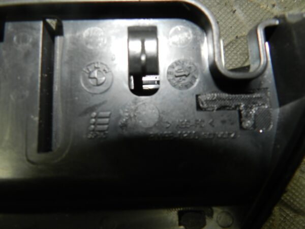 143. 2003 BMW E46 318Ci CONVERTIBLE. HOOD COVER PANEL TRIM 7024826 - Image 4