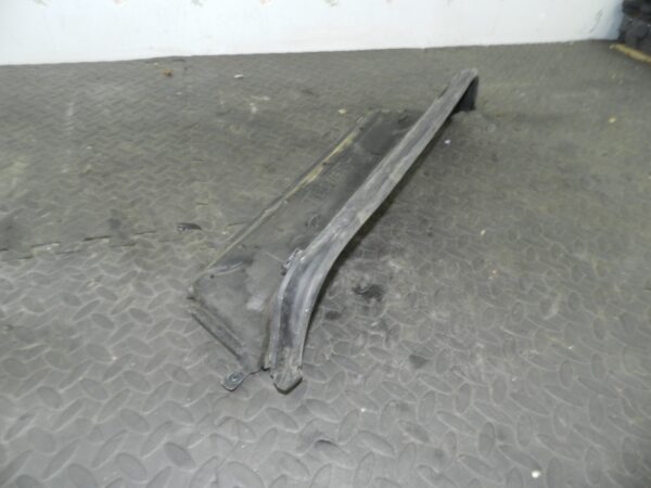 157. 1997 BMW 323I E36 CONVERTIBLE. BULK HEAD TRIM