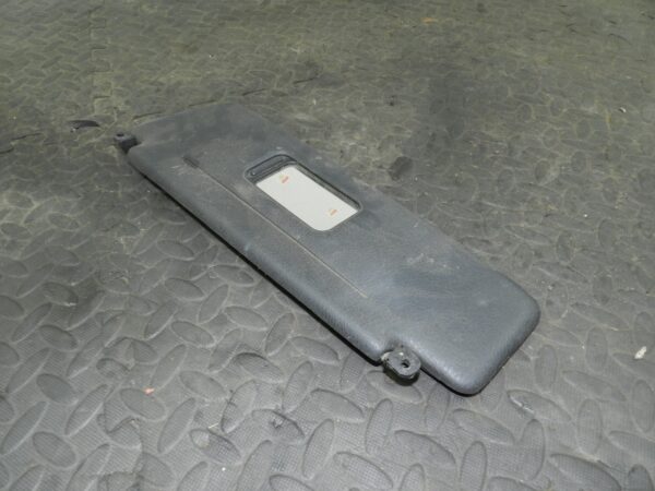 157. 1997 BMW 323I E36 CONVERTIBLE. DRIVER SIDE SUN VISOR - Image 2