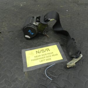 157. 1997 BMW 323I E36 CONVERTIBLE. PASSENGER SIDE REAR SEAT BELT