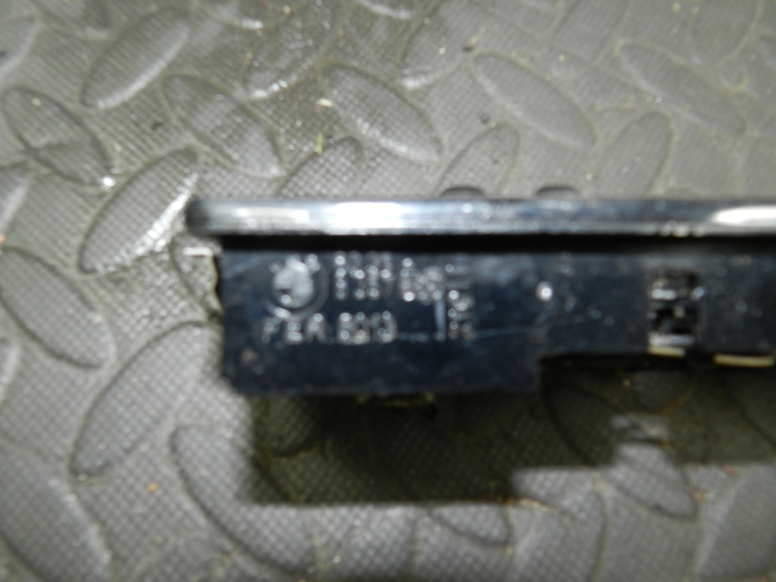 157. 1997 BMW 323I E36 CONVERTIBLE. INTERIOR LIGHT 8357865 - Image 4